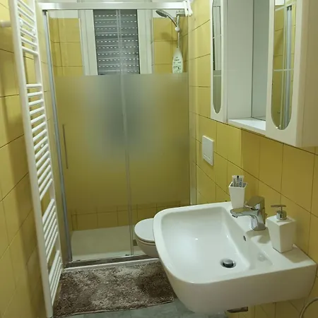 Rum i privatbostad Casa Mafalda-stanza In Condiviso- Self Check In